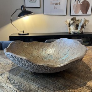 Stort unika fad i mrke farver