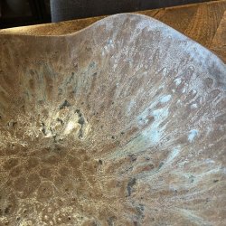 Stort unika fad i mrke farver