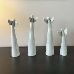 Fine hvide unikke engle i keramik