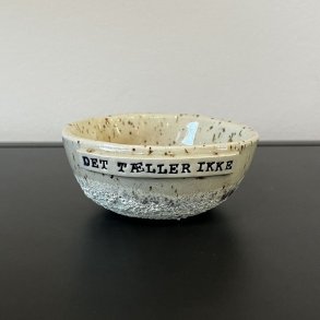 Lille sk�l med teksten 