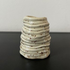 Lille vase til for�rsblomster (Beige)