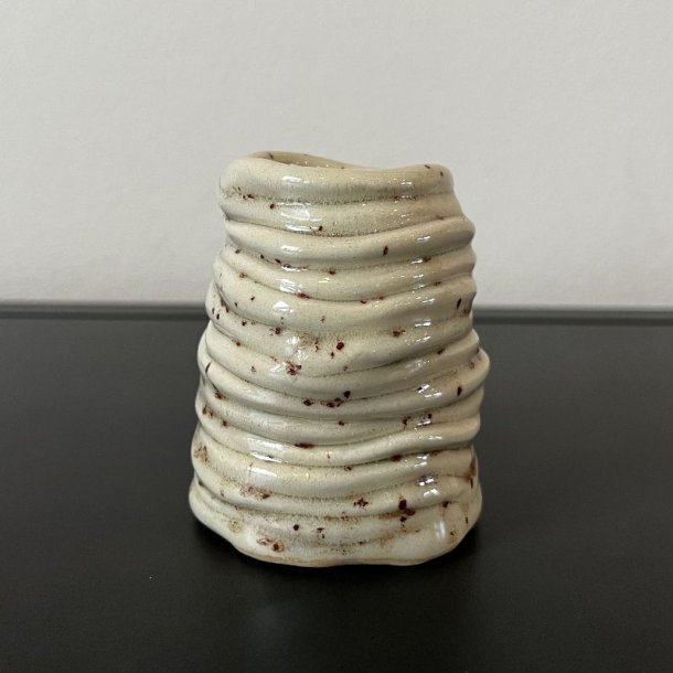 Lille vase til for�rsblomster (Beige)