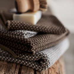 K�kkenh�ndkl�de Sentaku - Sort/Brun