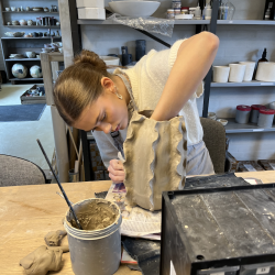 Keramikkursus "Jeg vil gerne have lidt hj�lp"