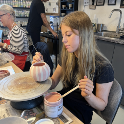 Keramik kursus "Jeg vil selv" Der skal bookes mindst 2 gange.