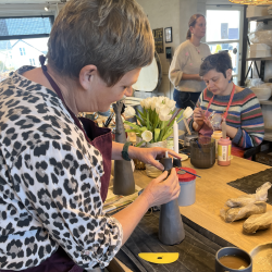 Keramikkursus "Jeg vil gerne have lidt hj�lp"